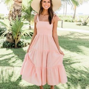 Adorable peach midi dress